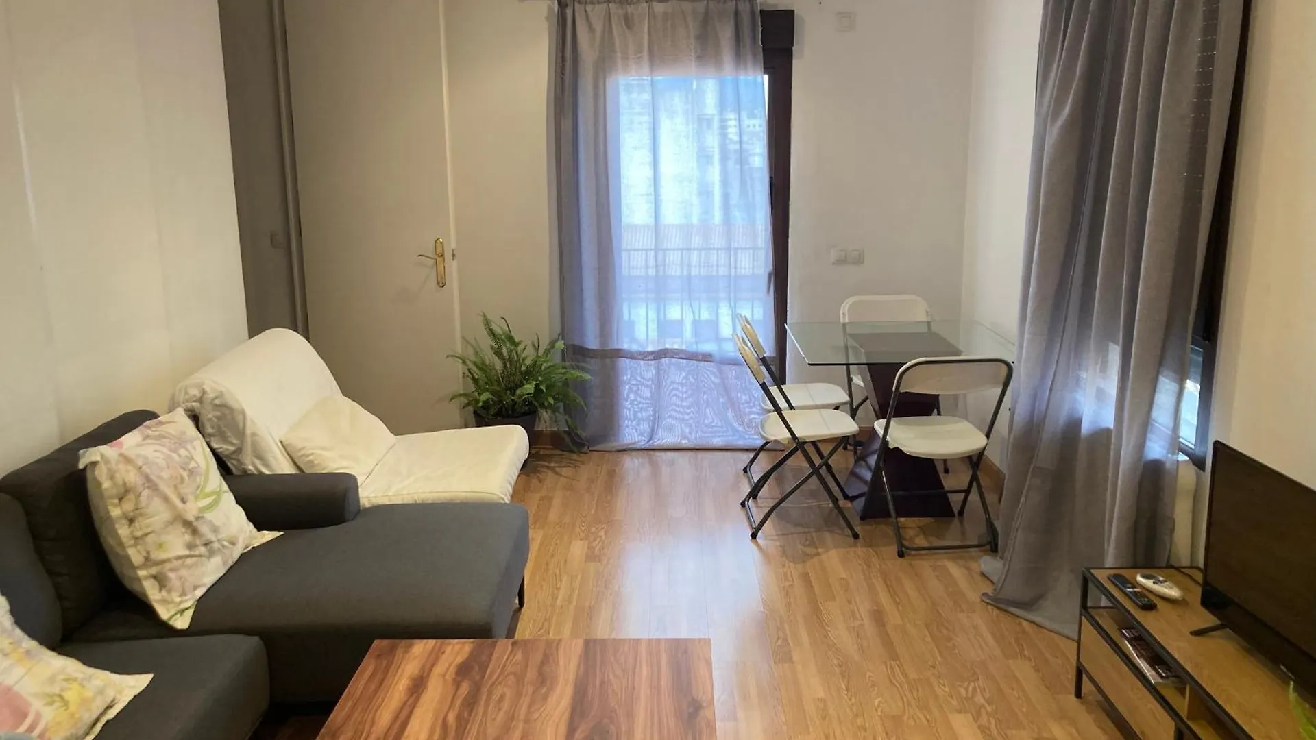 Apartament Atico Dos Dormitorios En El Centro De Kordoba